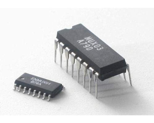 Smartec multiplexer for capacitor sensors